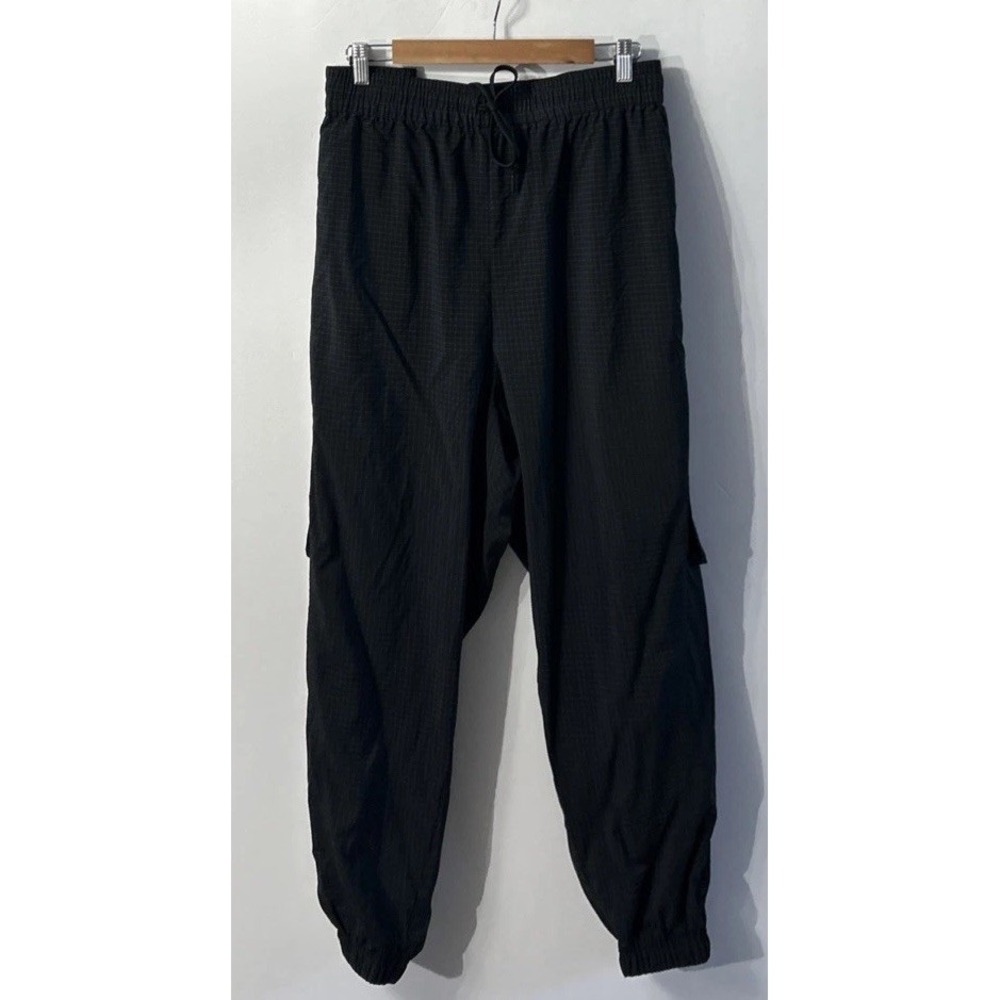 NWT Women's Fabletics Pull On Drawstring Performance Joggers Sz 4X RipStop Nylon